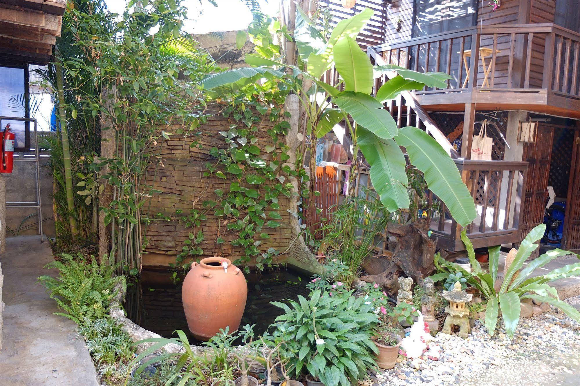 Saithong Guesthouse Τσιάνγκ Μάι Εξωτερικό φωτογραφία